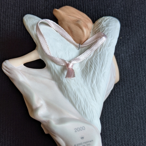 Hallmark Angel of Promise Ornament - Picture 4 of 13